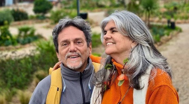 Débora Nunes e Emerson Sales